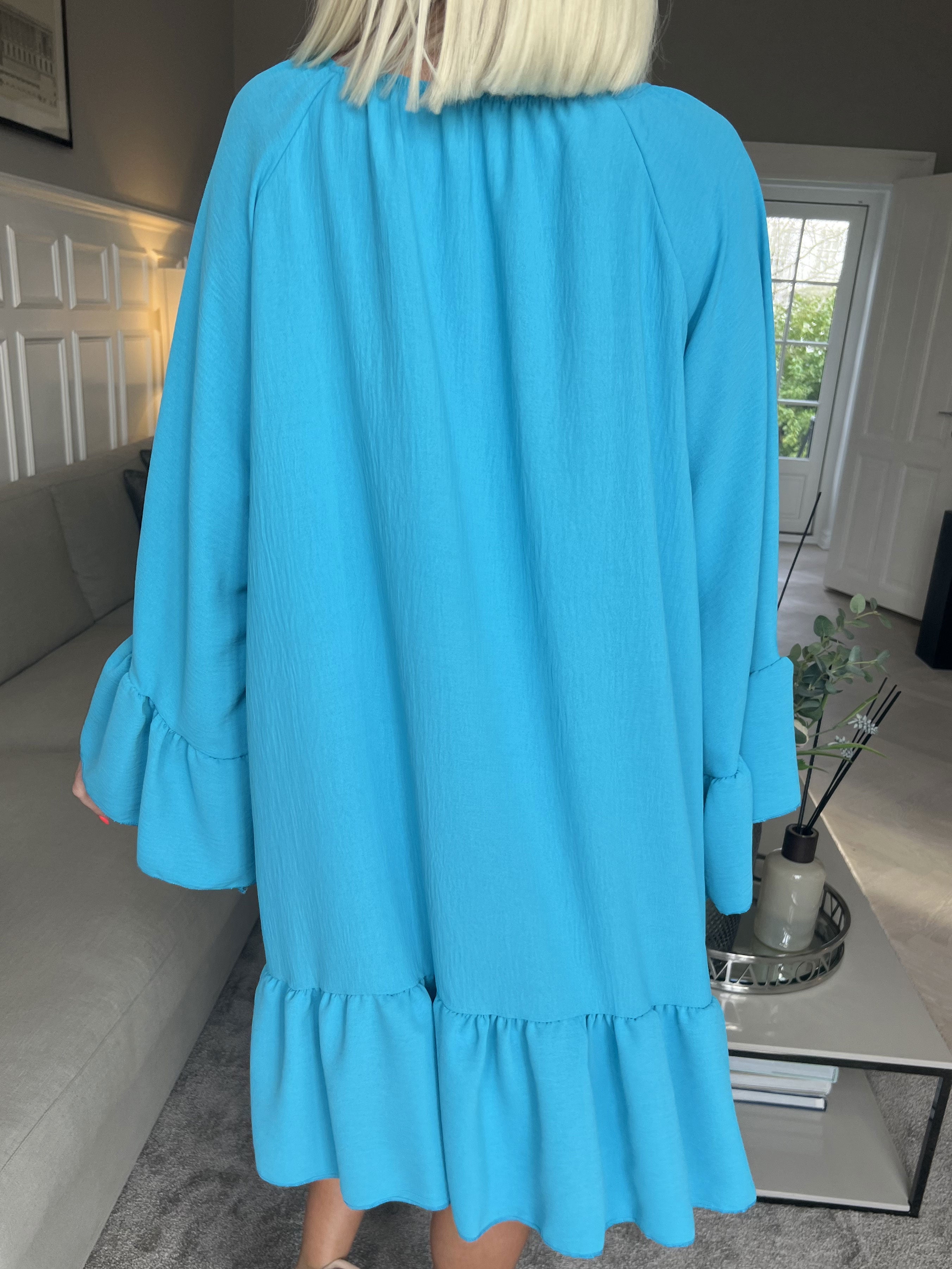 Asta - Tunikaklänning med volanger och gummiband i halsen